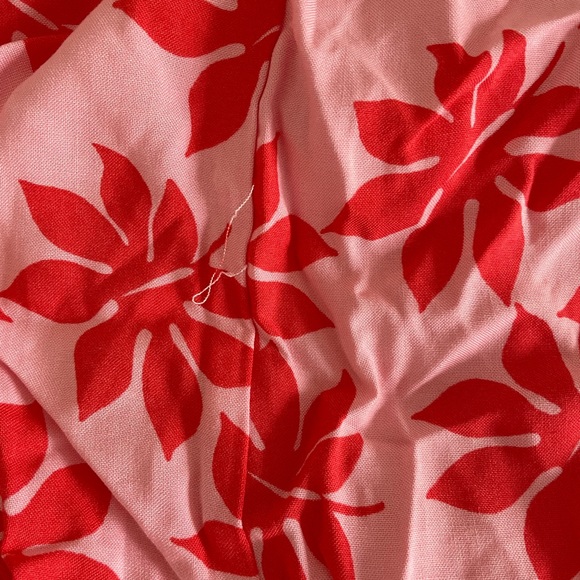 Francesca’s Collections Floral Skirt - Picture 3 of 3